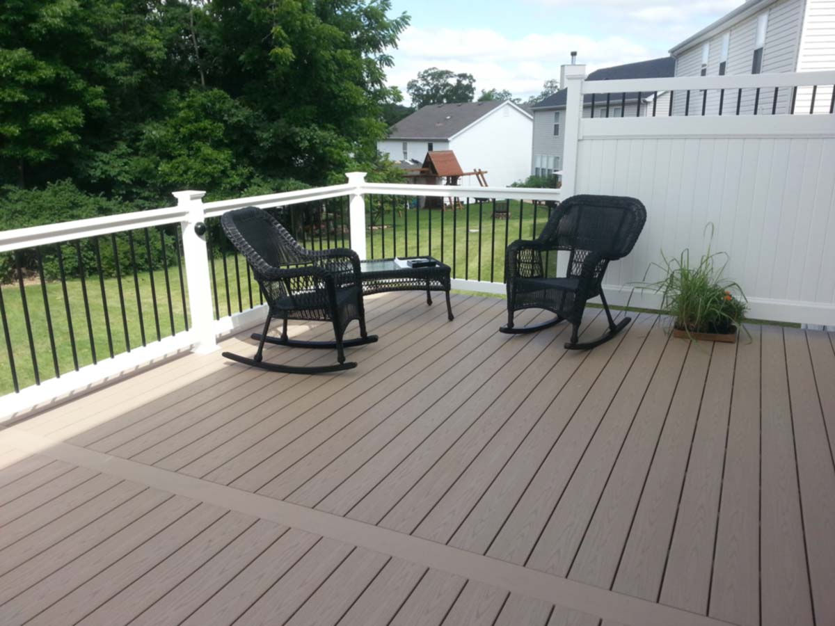 Artistic Decks St. Louis Wood, Composite, Vinyl Decking St. Louis
